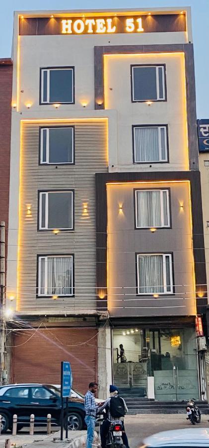 Hotel 51 Амритсар Экстерьер фото