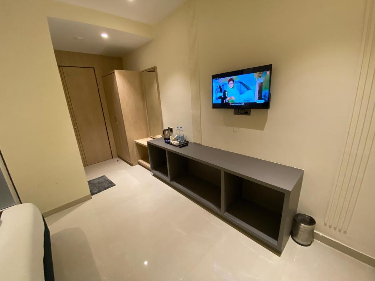 Hotel 51 Амритсар Экстерьер фото