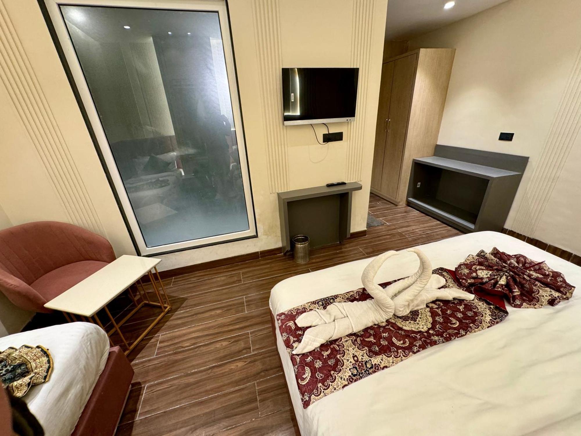 Hotel 51 Амритсар Экстерьер фото