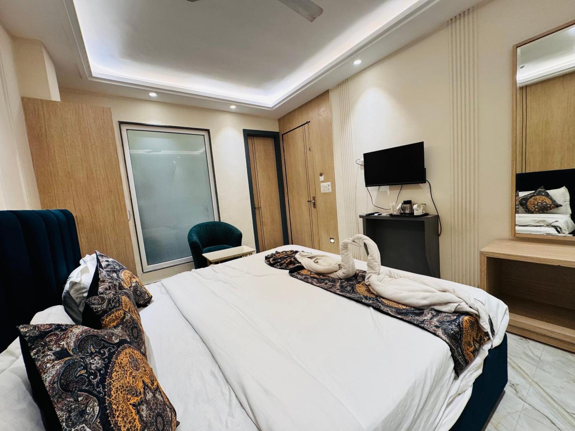 Hotel 51 Амритсар Экстерьер фото