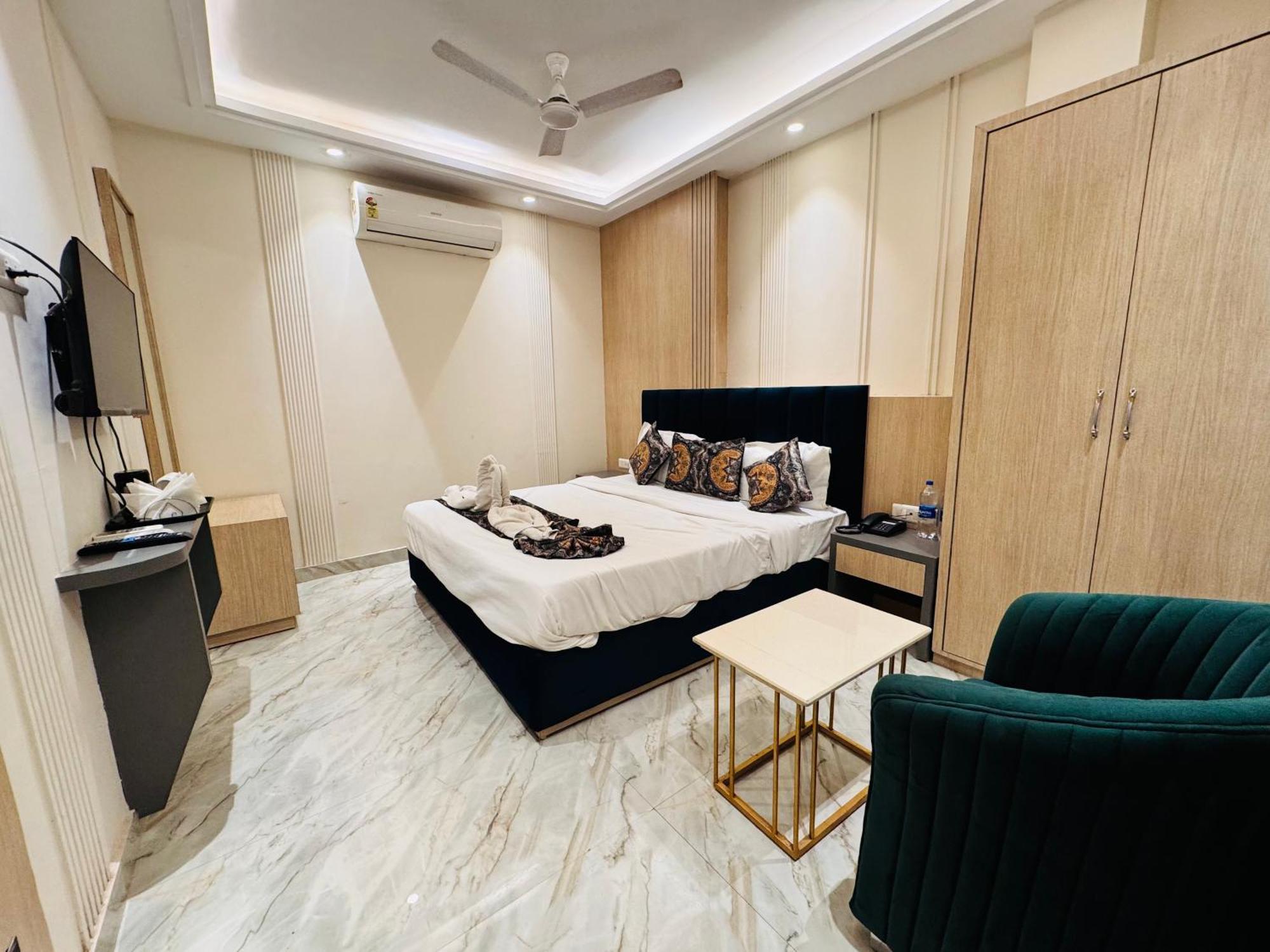 Hotel 51 Амритсар Экстерьер фото