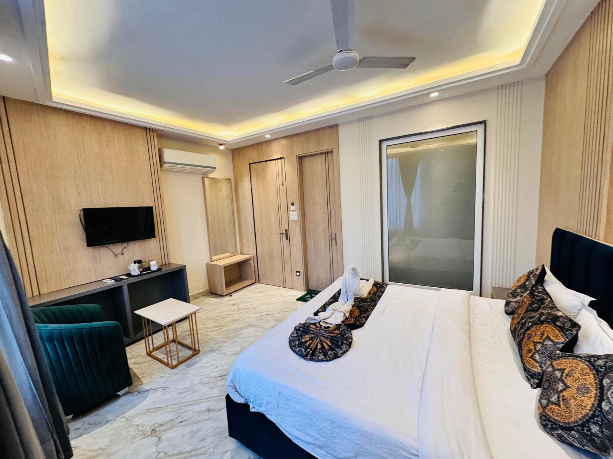 Hotel 51 Амритсар Экстерьер фото
